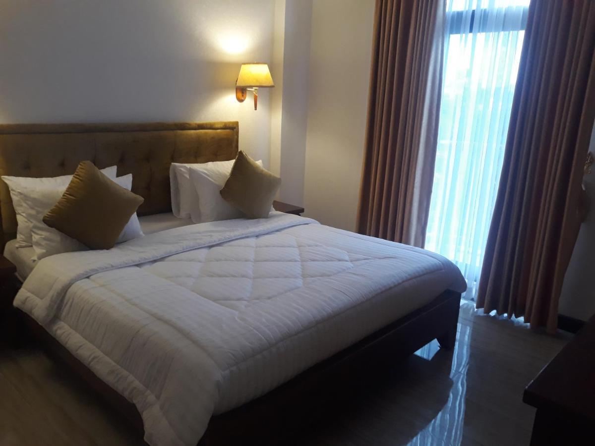 Hotel Bumi Asih Padangsidimpuan Batubelubang Buitenkant foto